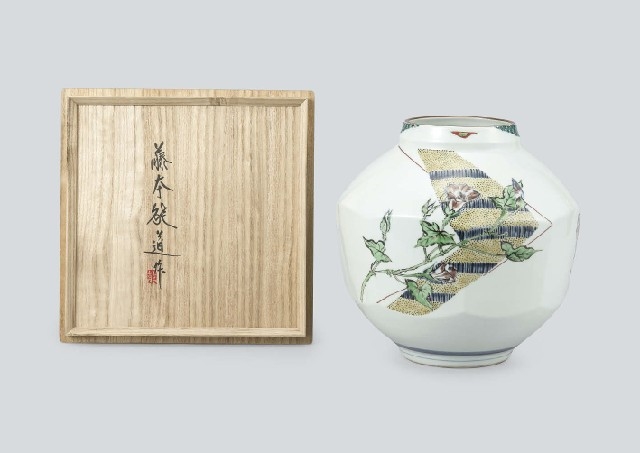 Artwork by Yoshimichi Fujimoto, Jar with design of bindweed in overglaze enamel, Made of ceramic