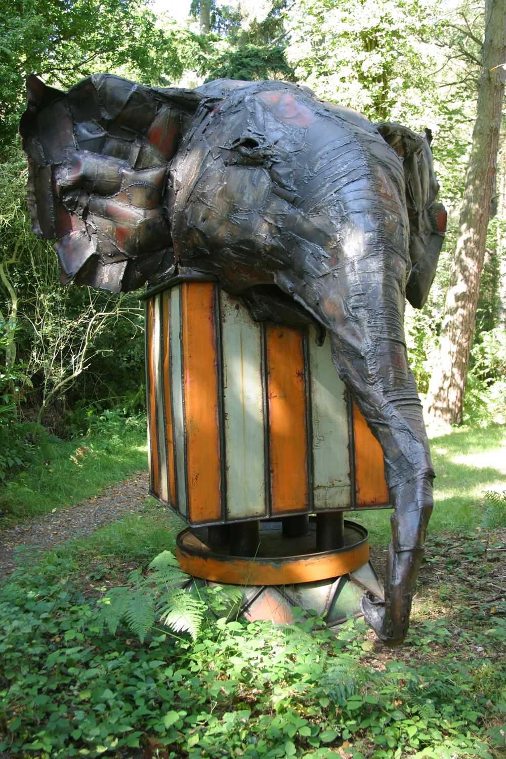 Artwork by Jim Unsworth, Another Surprise for Fabricius Luscinus
a  life-size elephant head
312cm high, Made of steel