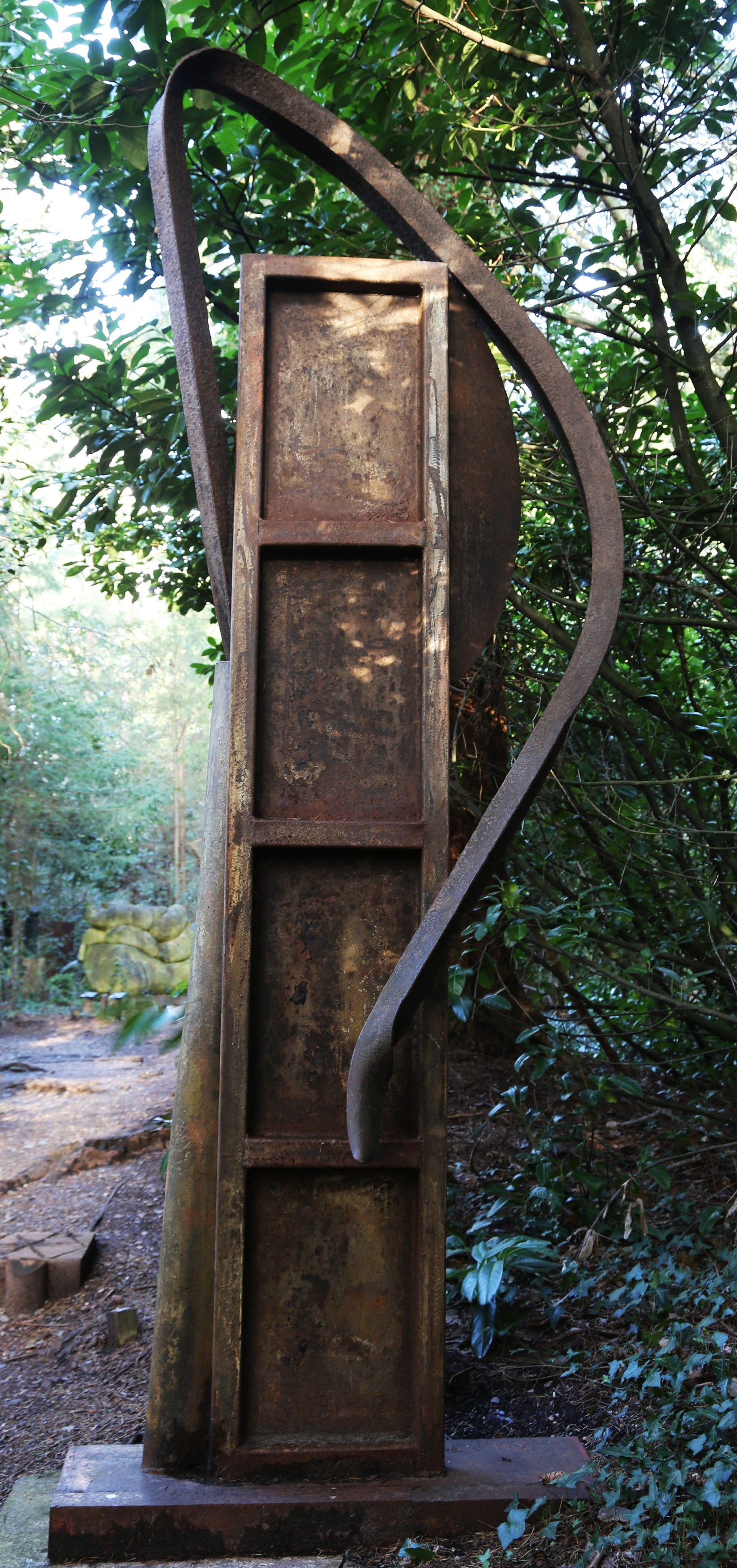 Artwork by Jim Unsworth, Fingers Crossed, Made of welded steel