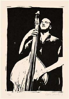Double Bass Player - Lien Smuts