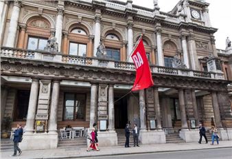 Royal Academy Removes Works from Young Artists’ Exhibition Following Accusations of Antisemitism