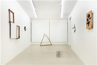 Kishio Suga - Mendes Wood DM, São Paulo (Barra Funda)