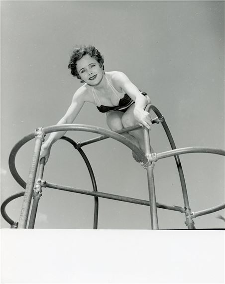 Original Pin-Up Photo Archives of BUNNY YEAGER 10" x 8