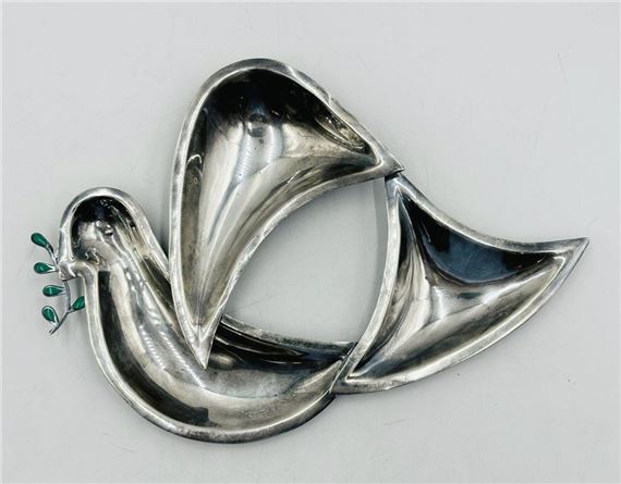 Peace/Love Dove Sculpture by Los Castillo, Mexico 1980s