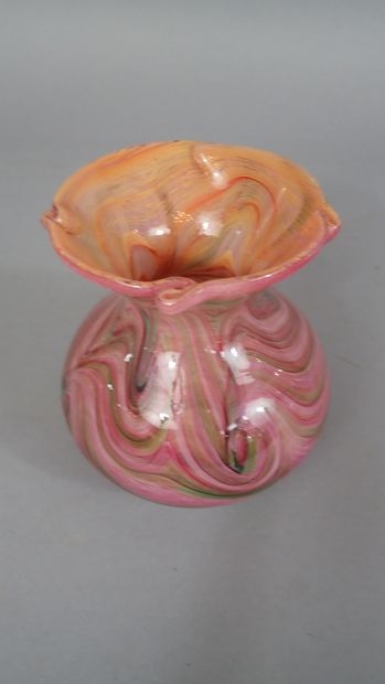 Artwork by René Courson, René COURSON (1940-2012). Vase balustre à, Made of verre