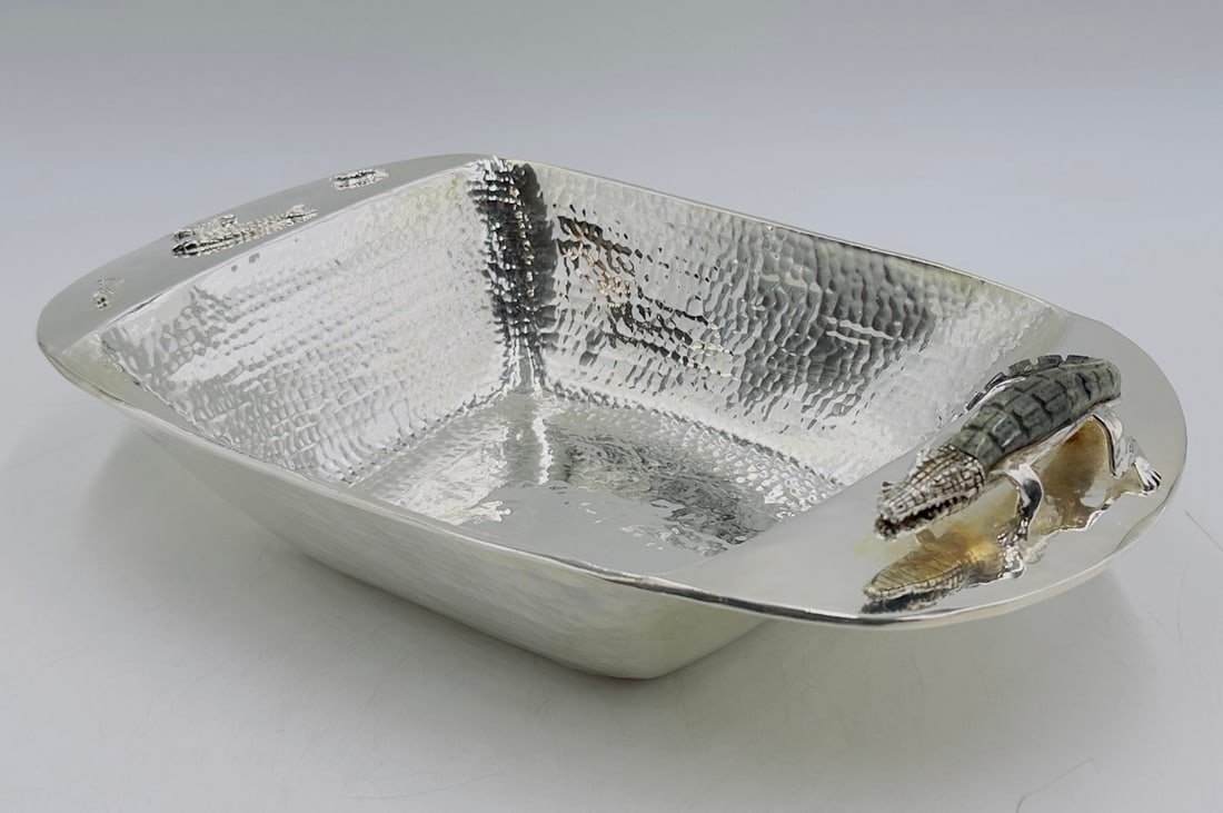 Artwork by Los Castillo, Wolmar Castillo, Silver Serving Bowl with a Hardstone Alligator Sculpture by Wolmar Castillo/Los Castillo, Signed, Made of Vintage silver and hardstone