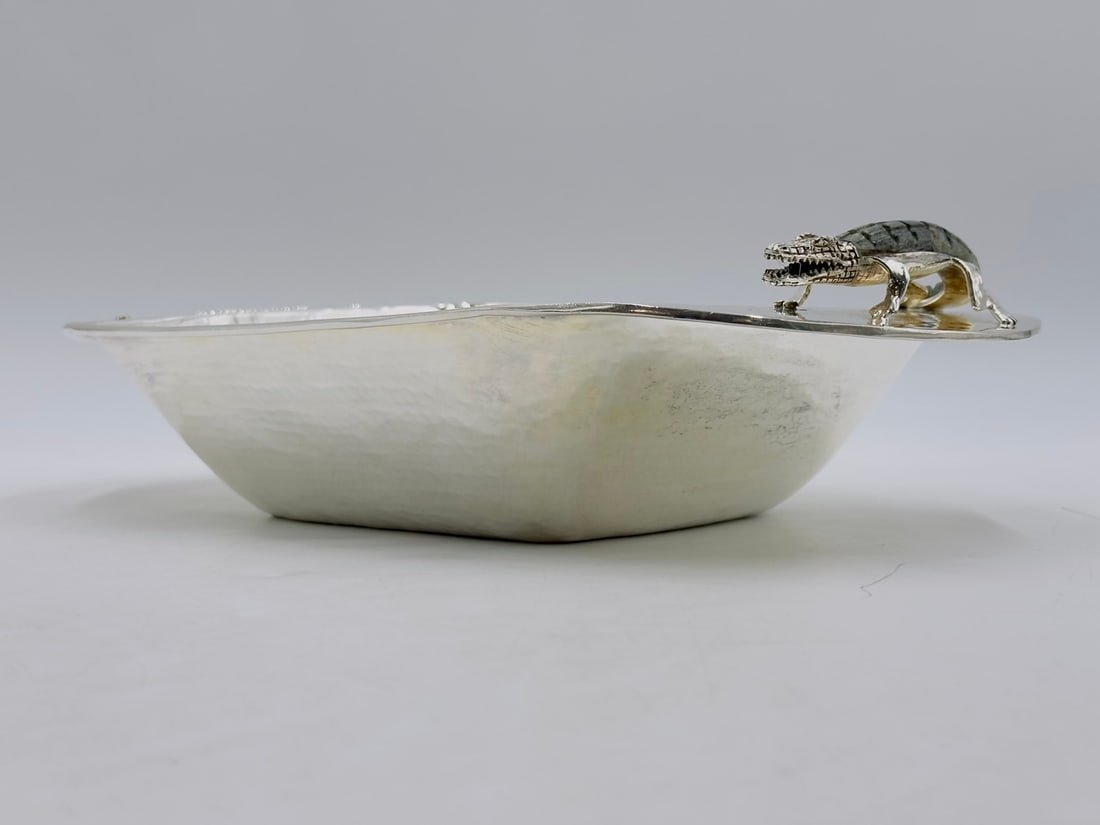 Artwork by Los Castillo, Wolmar Castillo, Silver Serving Bowl with a Hardstone Alligator Sculpture by Wolmar Castillo/Los Castillo, Signed, Made of Vintage silver and hardstone