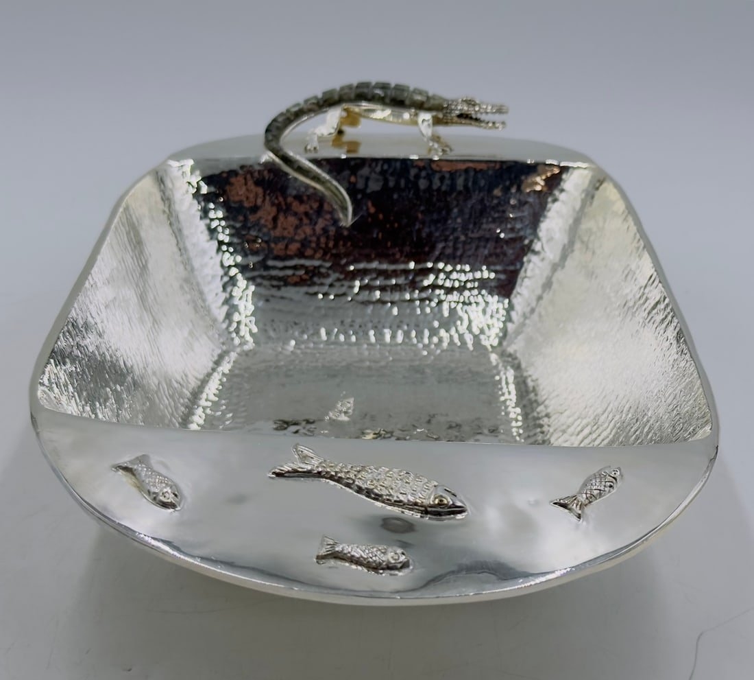 Artwork by Los Castillo, Wolmar Castillo, Silver Serving Bowl with a Hardstone Alligator Sculpture by Wolmar Castillo/Los Castillo, Signed, Made of Vintage silver and hardstone