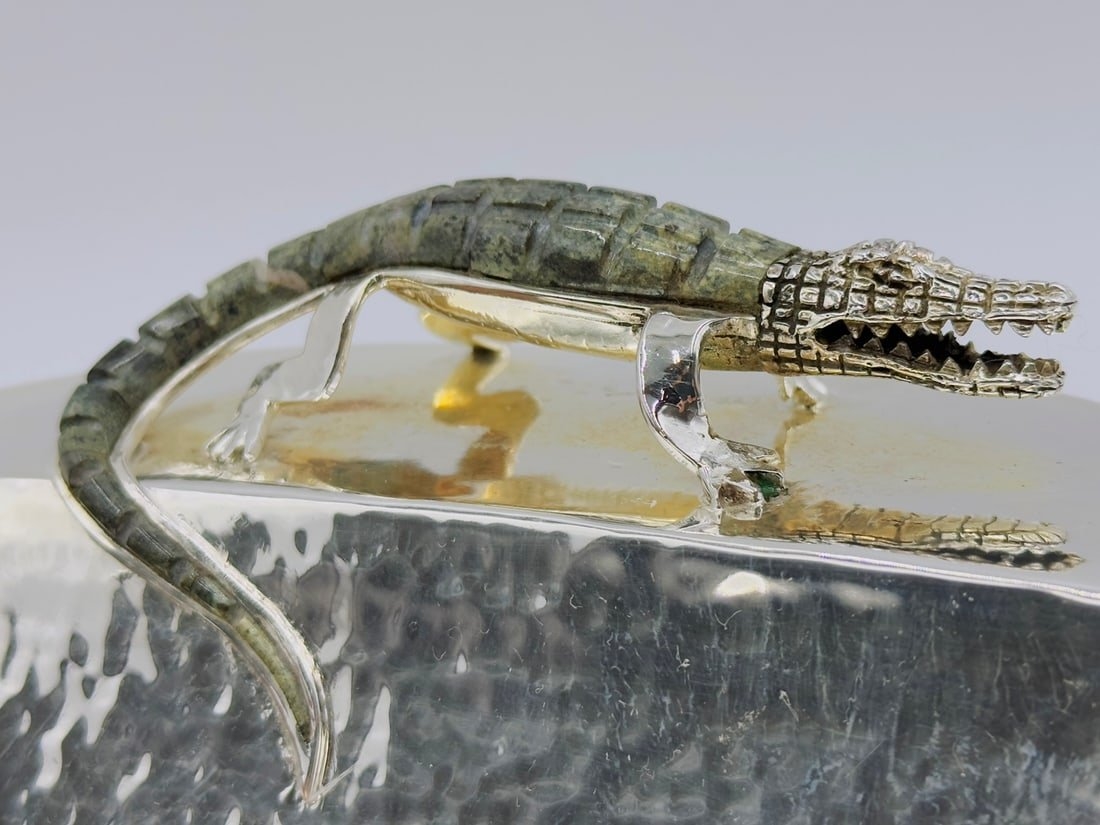 Artwork by Los Castillo, Wolmar Castillo, Silver Serving Bowl with a Hardstone Alligator Sculpture by Wolmar Castillo/Los Castillo, Signed, Made of Vintage silver and hardstone