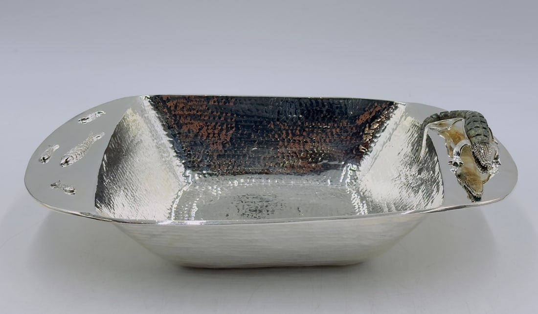 Artwork by Los Castillo, Wolmar Castillo, Silver Serving Bowl with a Hardstone Alligator Sculpture by Wolmar Castillo/Los Castillo, Signed, Made of Vintage silver and hardstone