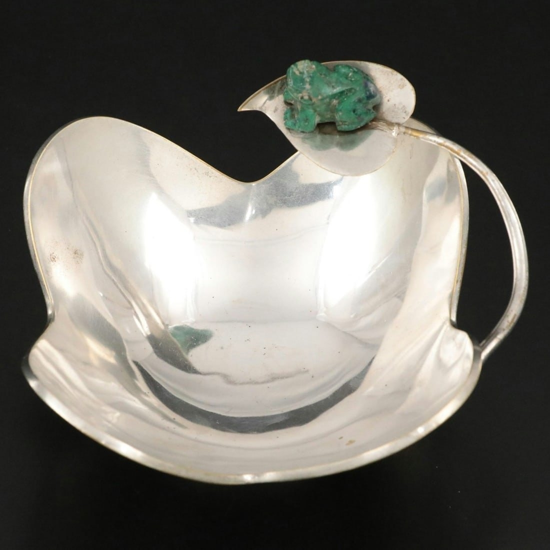 Artwork by Los Castillo, Silver and Malachite Bowl by Los Castillo, Mexico Mid 20th Century, Made of Silver and Malachite