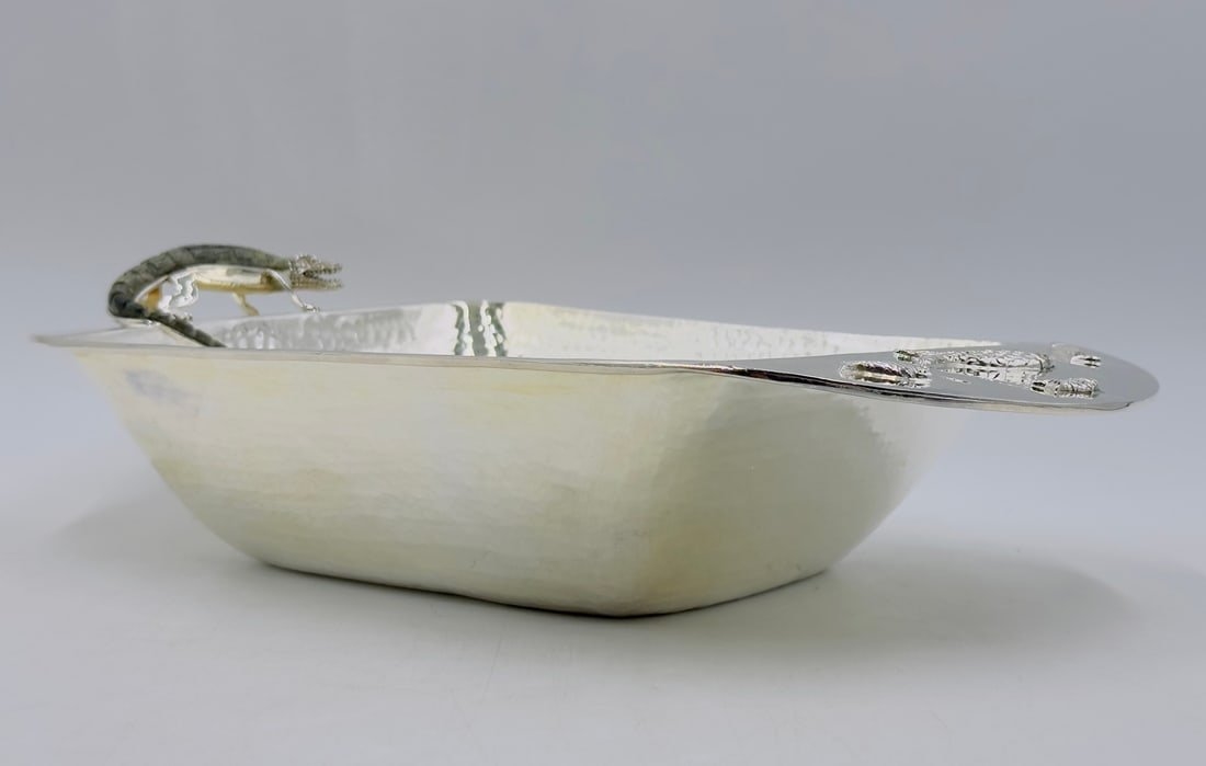 Artwork by Los Castillo, Wolmar Castillo, Silver Serving Bowl with a Hardstone Alligator Sculpture by Wolmar Castillo/Los Castillo, Signed, Made of Vintage silver and hardstone