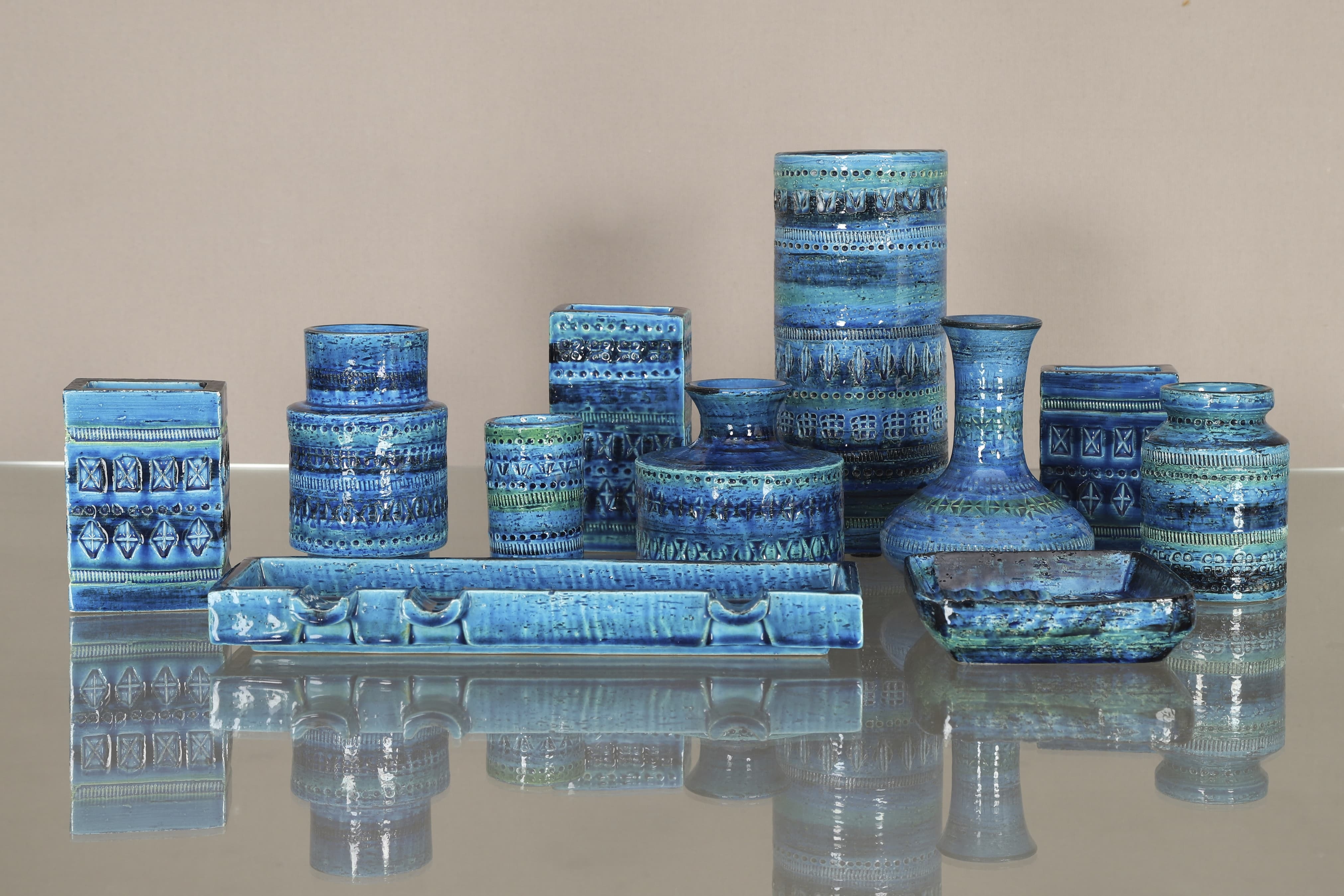 Artwork by Aldo Londi, 11 pièces Rimini Blue, circa 1960, Made of ceramic