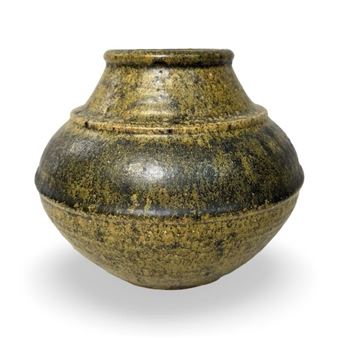 TAM IRVING - STUDIO POTTERY VESSEL - Tam Irving