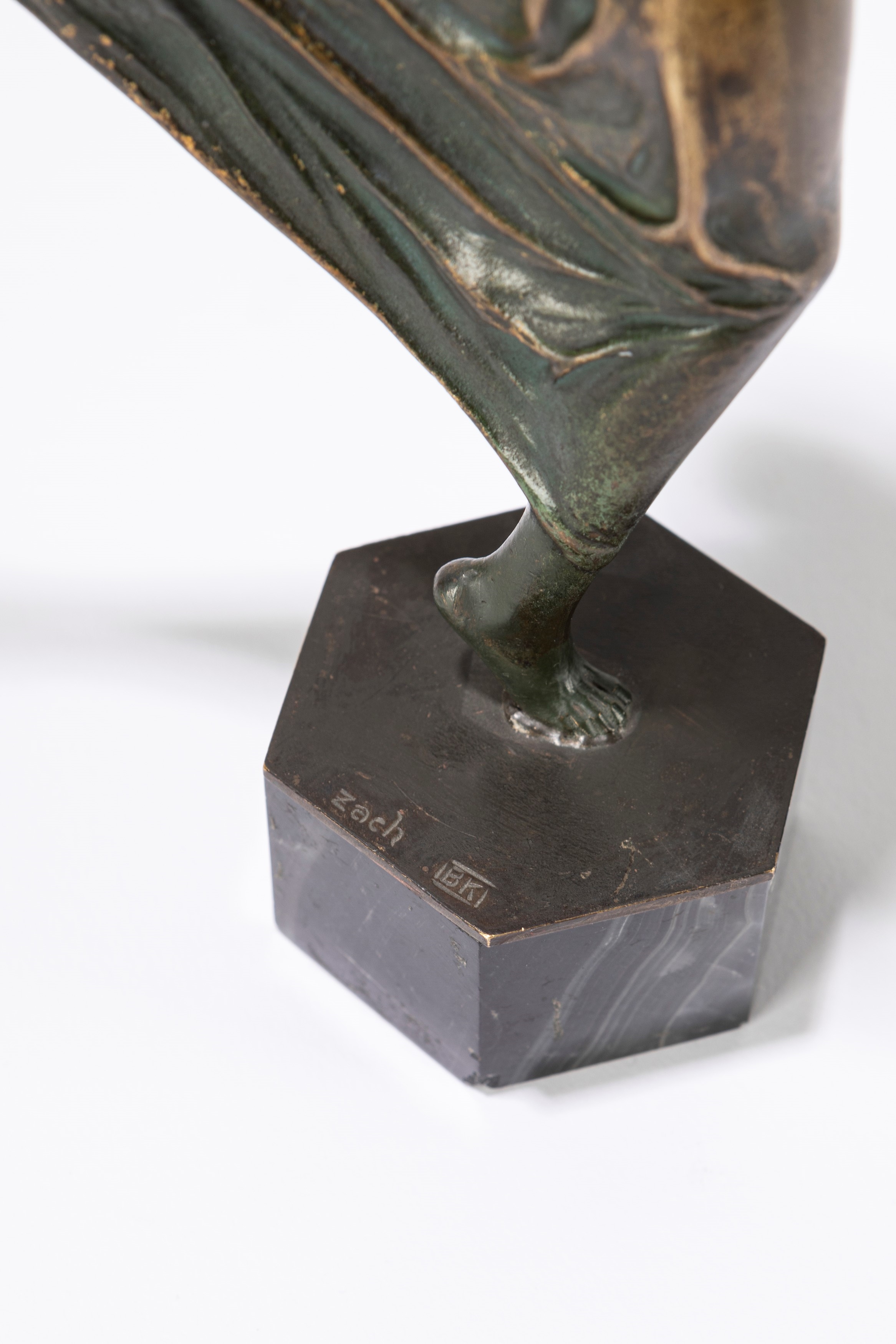 Bruno Zach | Dancer | MutualArt