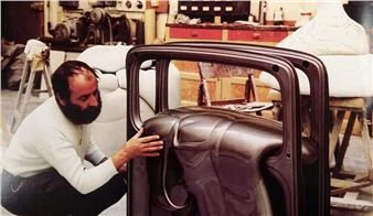 César: The Mastermind Behind Compressed Automobiles and Foam Sculptures