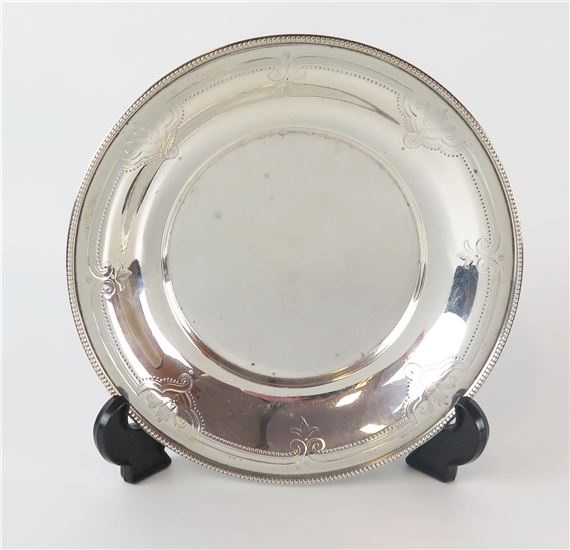 A Victorian silver circular dish by John Barnard, 1863