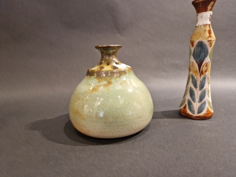 Artwork by Jean-Claude Malarmey, Set of five pieces: Pichet - Boîte - Pique-fleurs - Vase - Coupe Vallauris, Made of clay