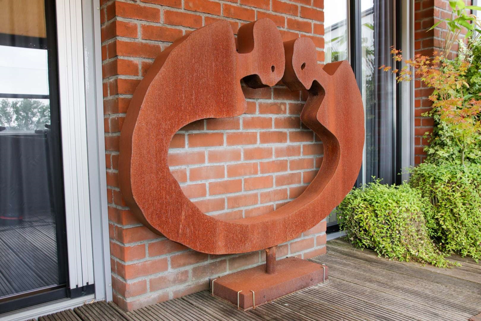 Artwork by Albrecht Genin, Two figures, Made of corten steel