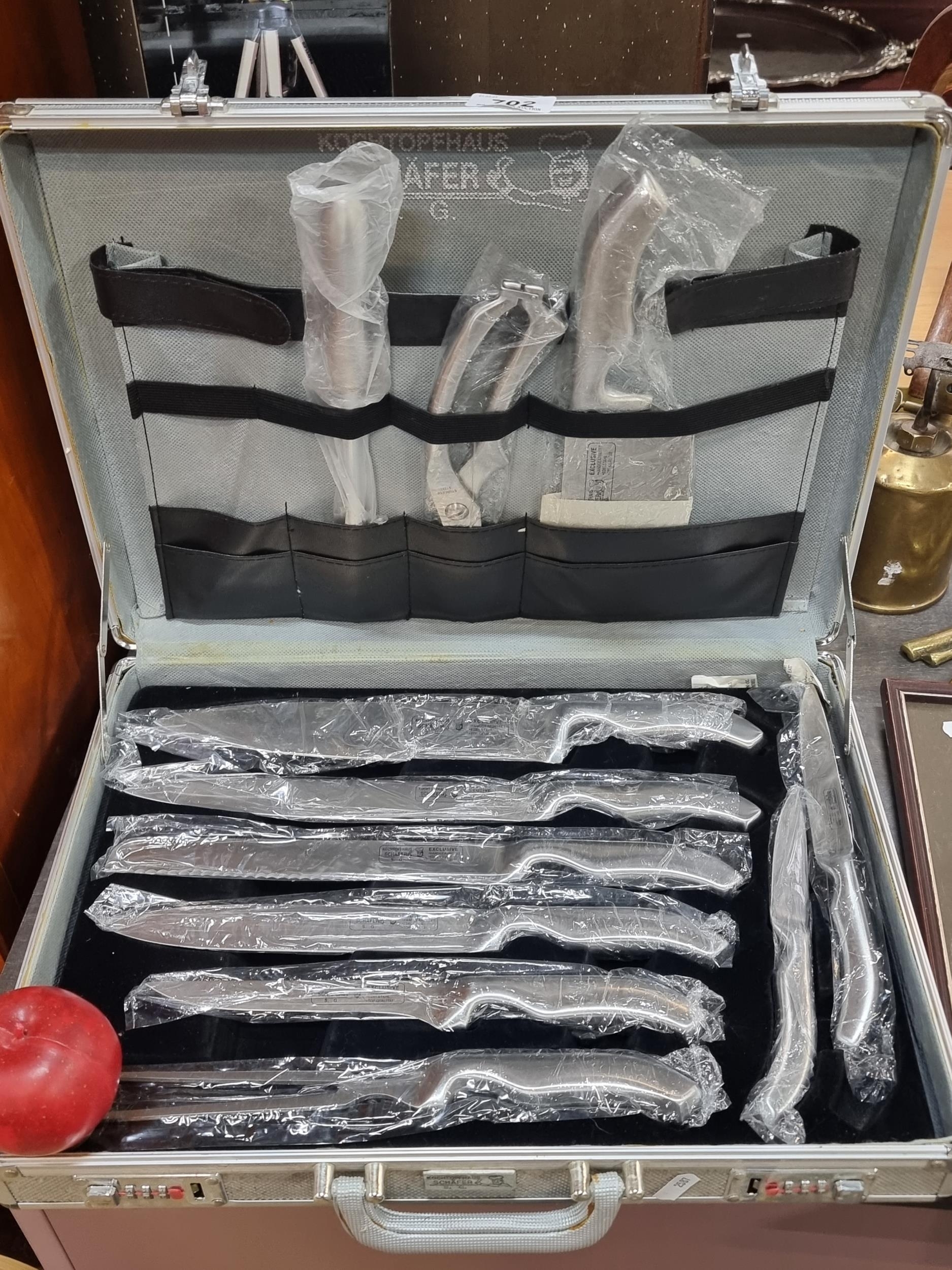 Sean Schaffer | A Kochtopfhaus Schaffer stainless steal cookware set ...