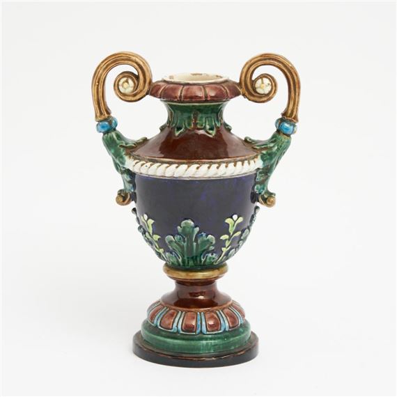 Hugo Lonitz | A SMALL HUGO LONITZ MAJOLICA URN (A/F) H.21.5CM | MutualArt