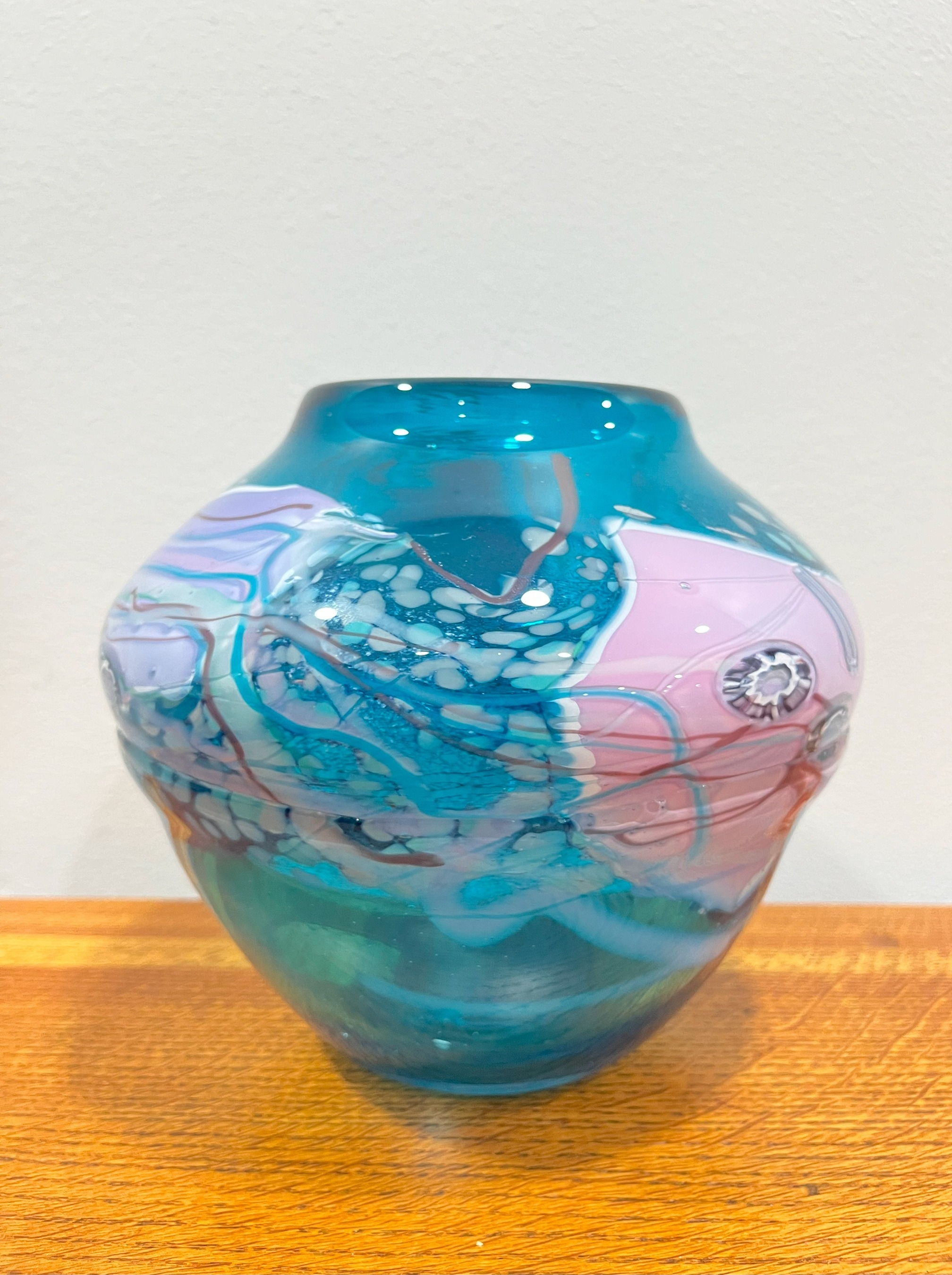 Peter Patterson | PETER PATTERSON Post Modern Blown Glass Vase | MutualArt
