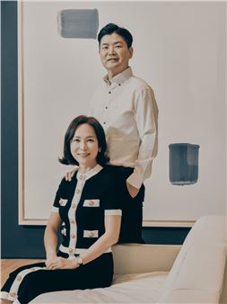 Why We Collect: Jaeyong Cho and Hyunji Kim