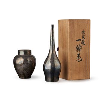 SILVER TEA CADDY AND VASE - Shoeido Masatoshi