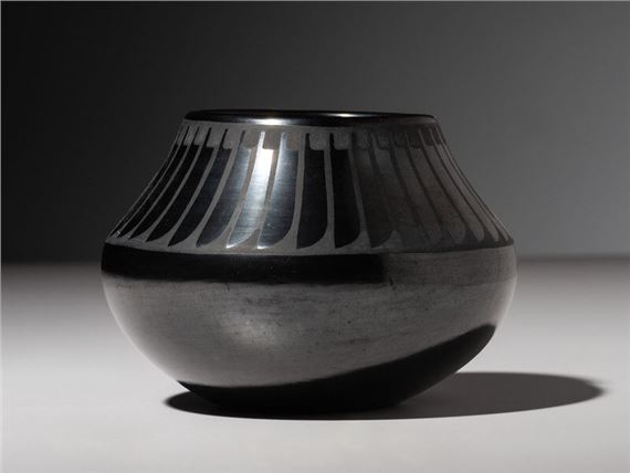 Maria and Santana Martinez
(San Ildefonso, 1887-1980 / 1909-2002)
Blackware Pottery Jar, with Gunmetal Finish1943-1956