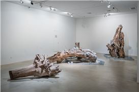 Is Small Still Beautiful? Tang Contemporary Art Presents a Duo Exhibition Featuring Huang Yongping & Shen Yuan