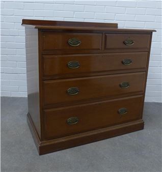 Mahogany ledgeback chest with two short and three graduating - John Taylor