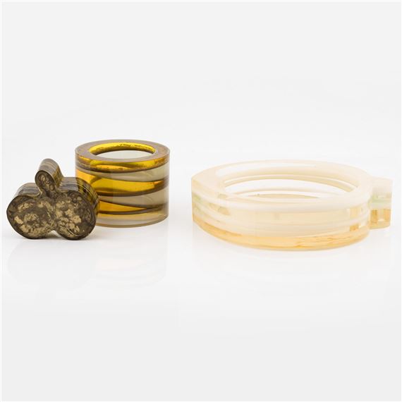 Lengths approximately 9 - 21 cm. Tealight holder height about 7 cm