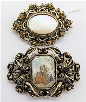 ARCANSAS BROOCHES - Elizabeth Reimer