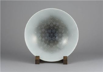 Bowl with design of snow in overglaze enamel - Imaizumi Imaemon XIV