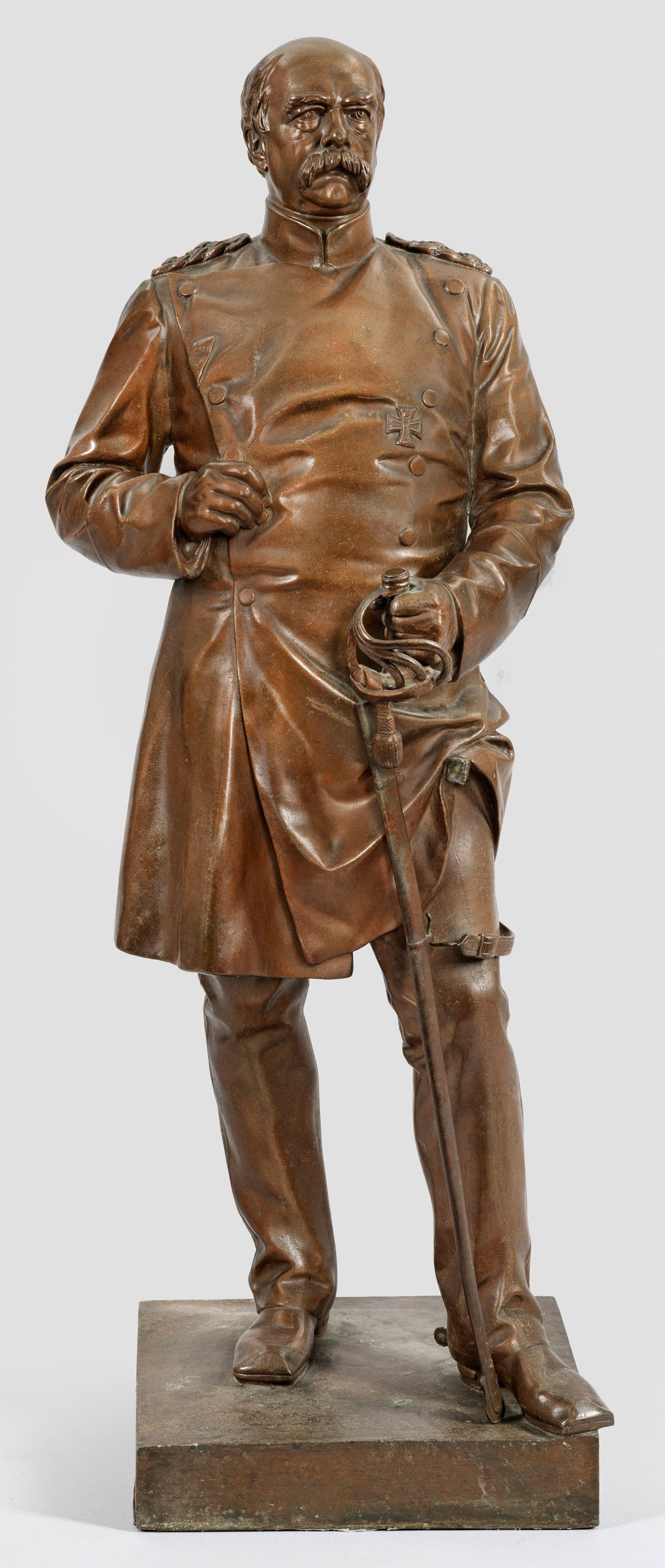Hugo Wilhelm Fritz Schaper | Große Statuette des Reichskanzlers Fürst ...