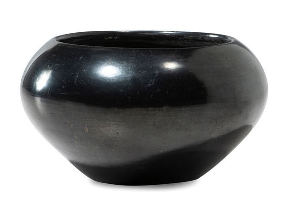 Maria and Julian Martinez
(San Ildefonso, 1887-1980 / 1887-1943)
Blackware Pottery Bowl, 1925-1943 by Maria Montoya Martinez, Julian Martinez, 1887-1980