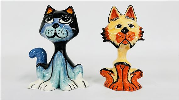 TWO LORNA BAILEY CAT ORNAMENTS TO INCLUDE "PERCY" BEARING SIGNATURES H 13.5CM by Lorna Bailey