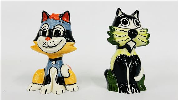 TWO LORNA BAILEY CAT ORNAMENTS BEARING SIGNATAURE H 13CM