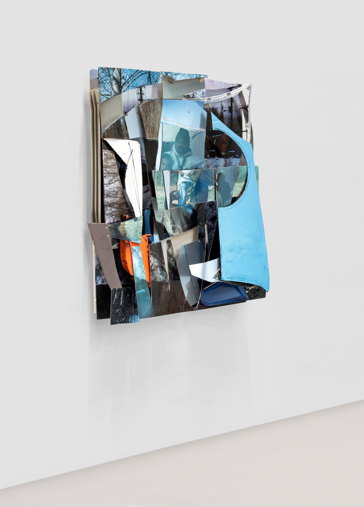 Artwork by Mohamed Bourouissa, Dad and Son, Made of spray paint, varnish, print and silver print on metal plate, Sublichrome and car body parts