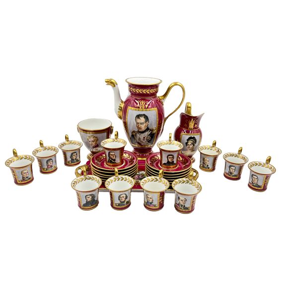 Paris Porcelain | PARIS PORCELAIN NAPOLEONIC TEA SET | MutualArt