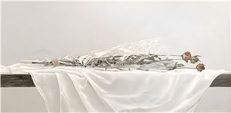 Roselline Recise - Still Life with Red Roses and a White Cloth on a Shelf - Fernando Grandi