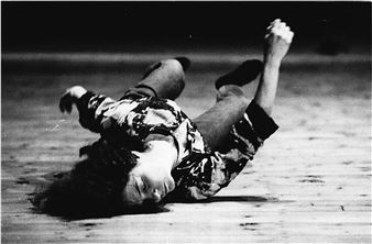 Simone Forti: Framing movement - Raffaella Cortese Galleria