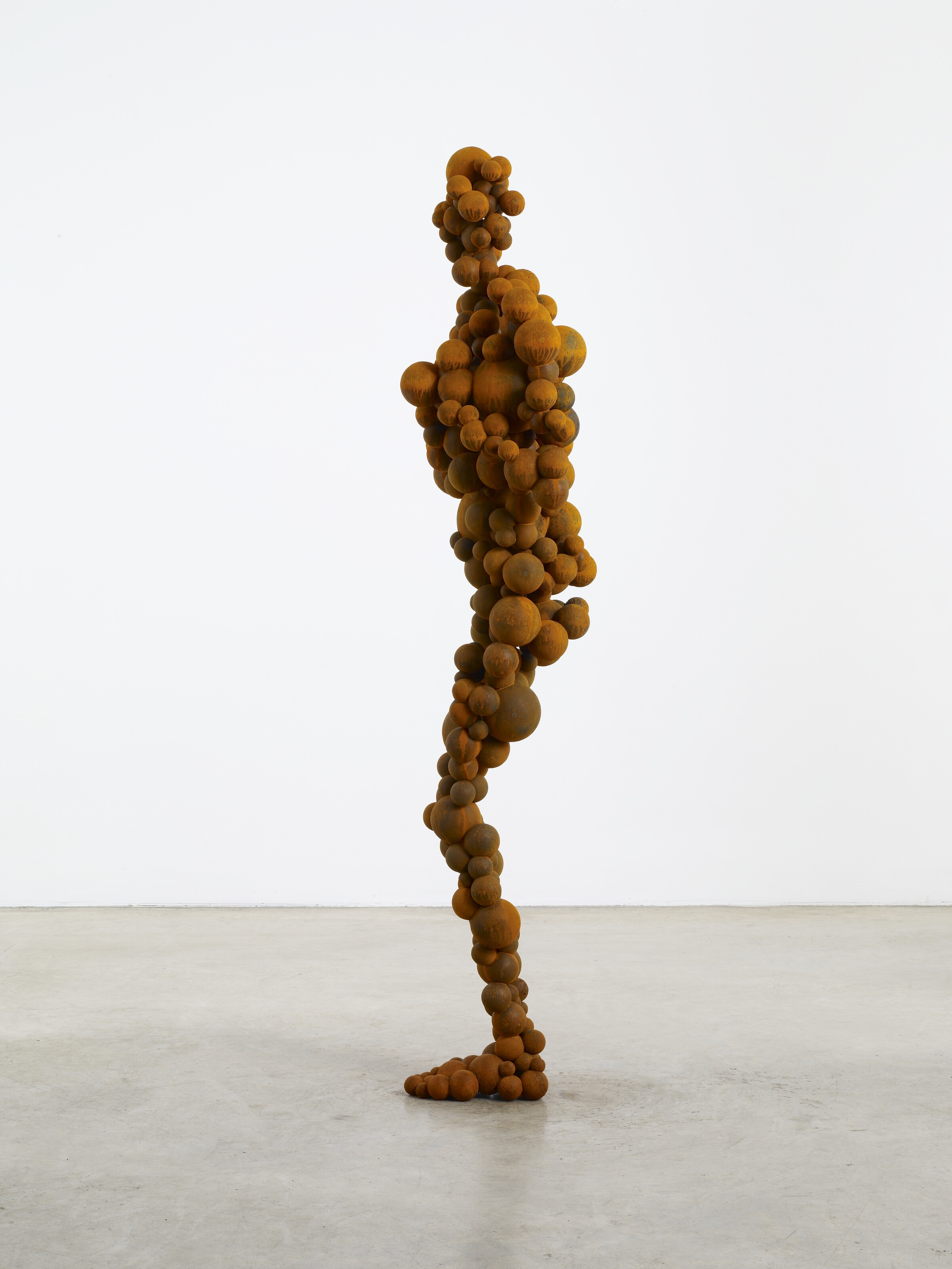 Artwork by Antony Gormley, Standing Matter XXXI, Made of cast iron