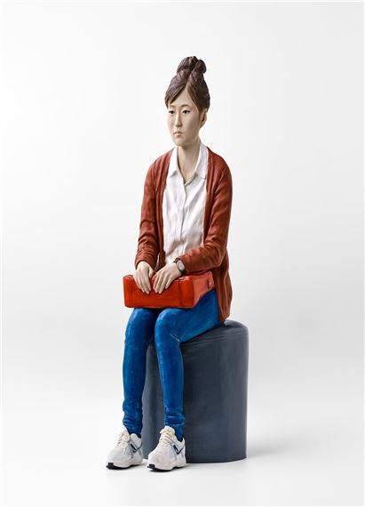 The Sitting Woman - Yi Hwan-Kwon
