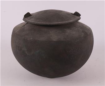 'Keramische dekselpot' - Heide van Veen