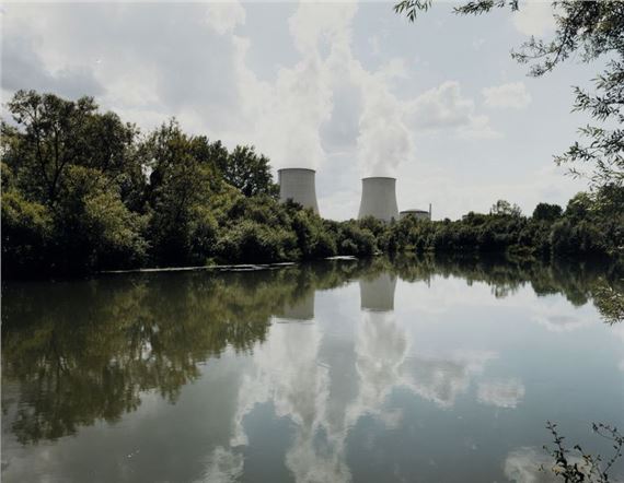 Jürgen Nefzger | Fluffy Clouds Nogent-sur-Seine 2003 (2003