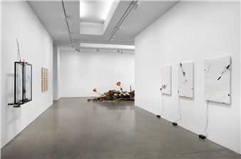 Rebecca Horn: Concert of Sighs - Galerie Thomas Schulte, Charlottenstrasse