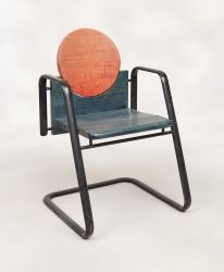 Suite de douze chaises cantilever en bois laqué et métal, modèle &quot;G-Pino&quot; - Martin Stoll