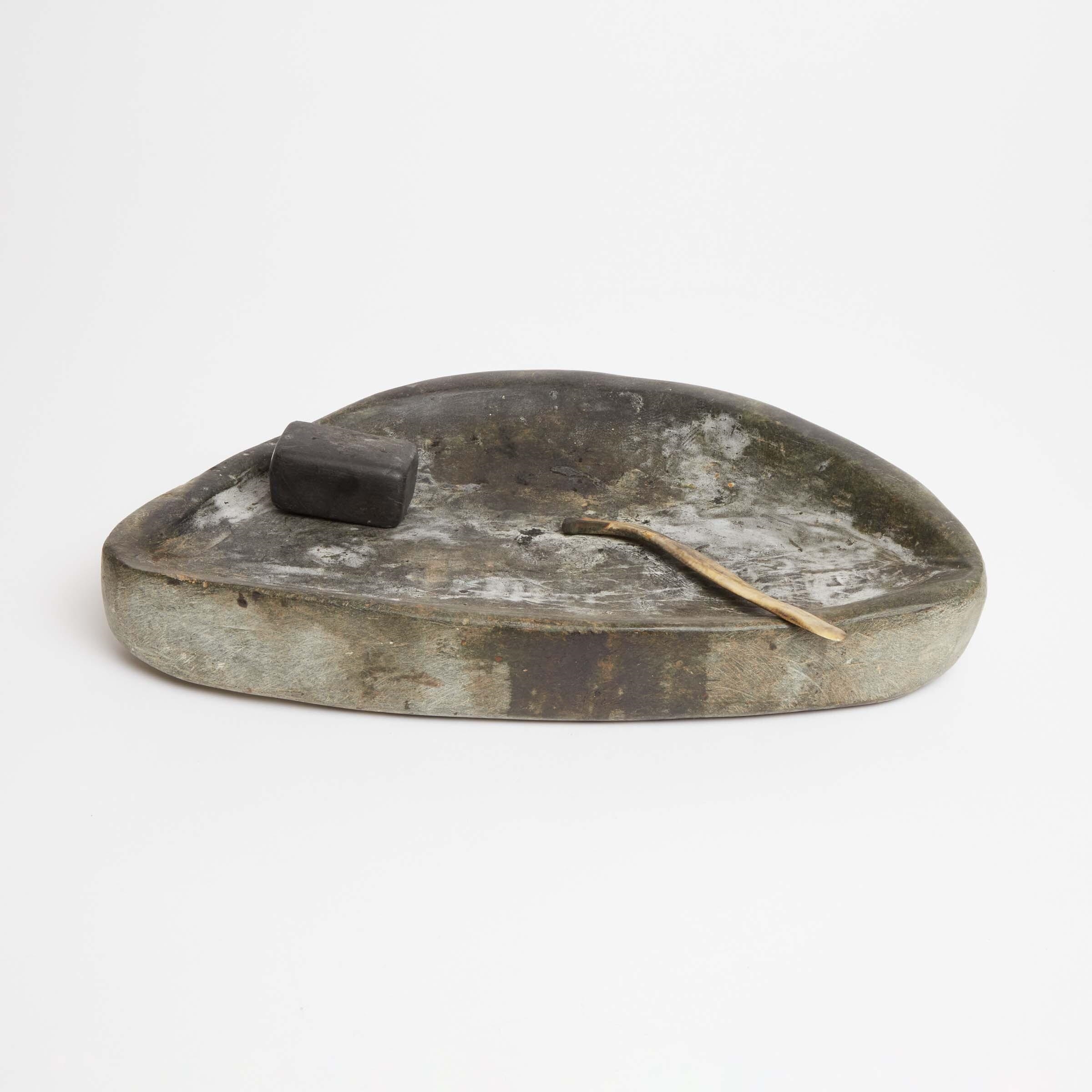 Inuit School | QULLIQ AND TAQQUTI | MutualArt