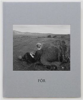 För, Photographs by Agnieszka Sosnowska